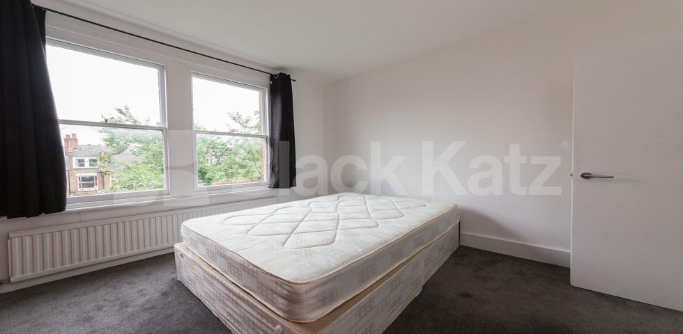 			New Instruction In Heart Of Crouch End !, 2 Bedroom, 1 bath, 1 reception Flat			 Elder Avenue, Crouch End